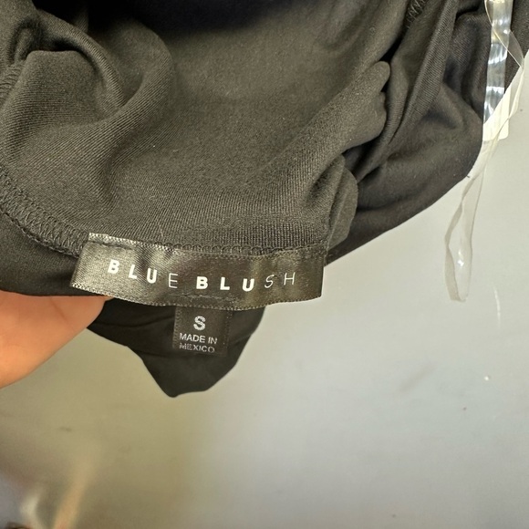 Black One-Shoulder Bodysuit - Picture 4 of 4